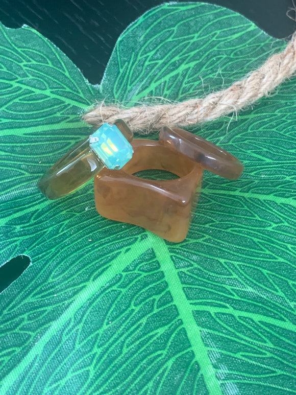 Square resin ring set